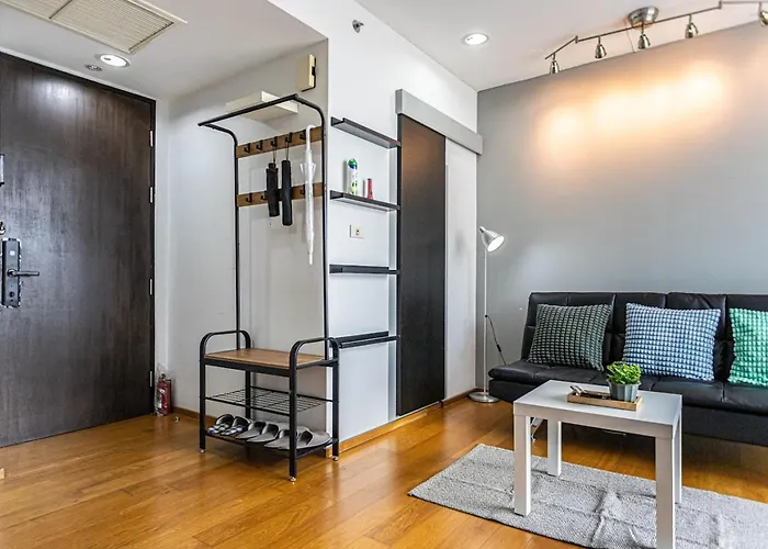 Апартаменты Cozy 1 Bedroom Sukhumvit 55 Bts Thong Lor