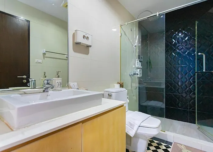 Cozy 1 Bedroom Sukhumvit 55 Bts Thong Lor Апартаменты