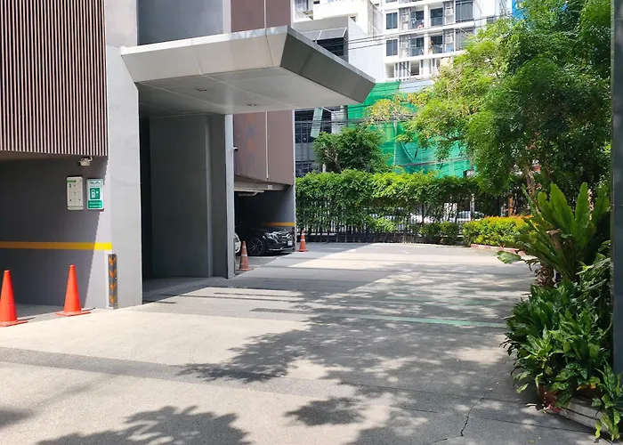 Cozy 1 Bedroom Sukhumvit 55 Bts Thong Lor Апартаменты *